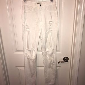 white distressed highwaisted jeans
